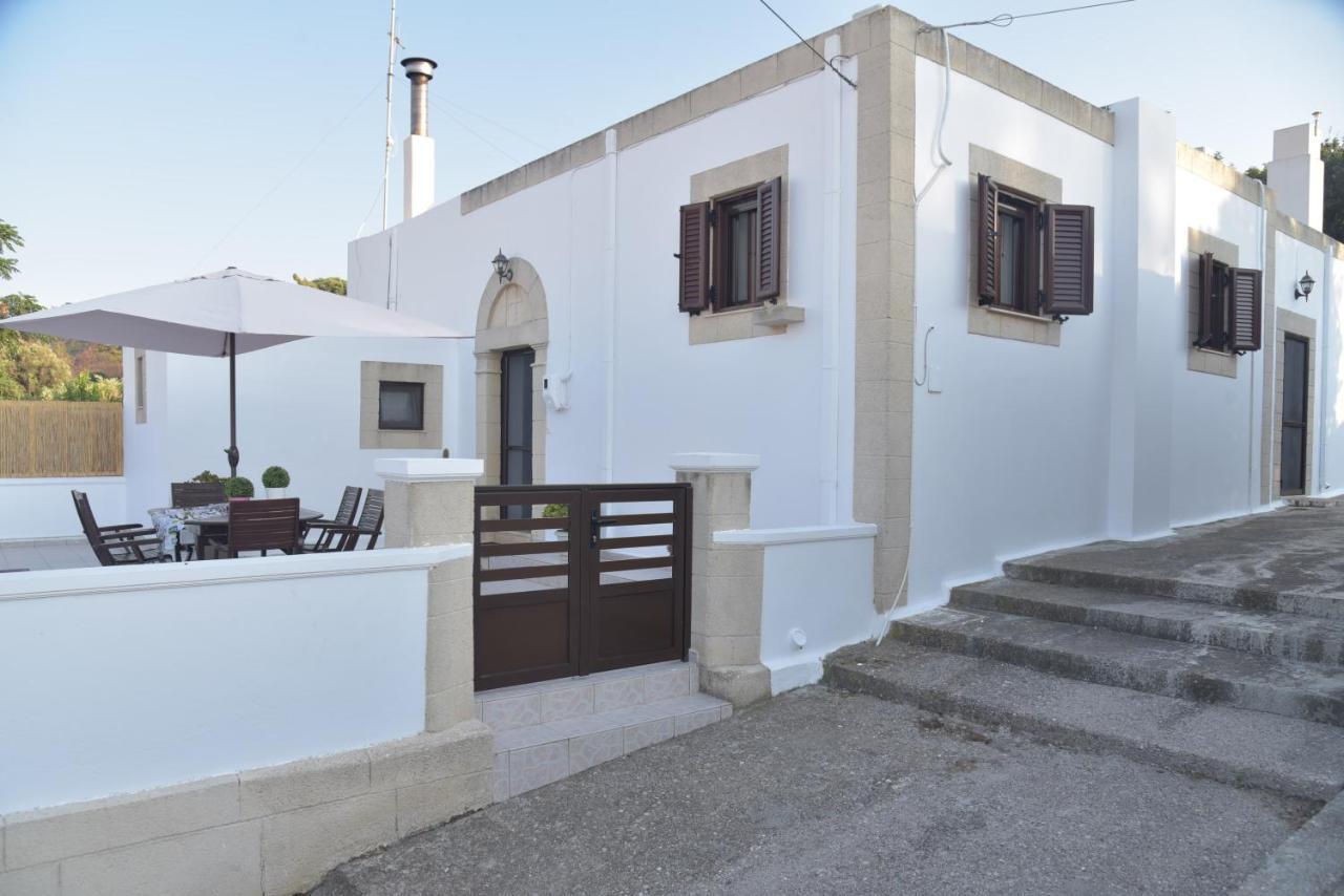 Kamara Traditional House Soroni Exterior foto
