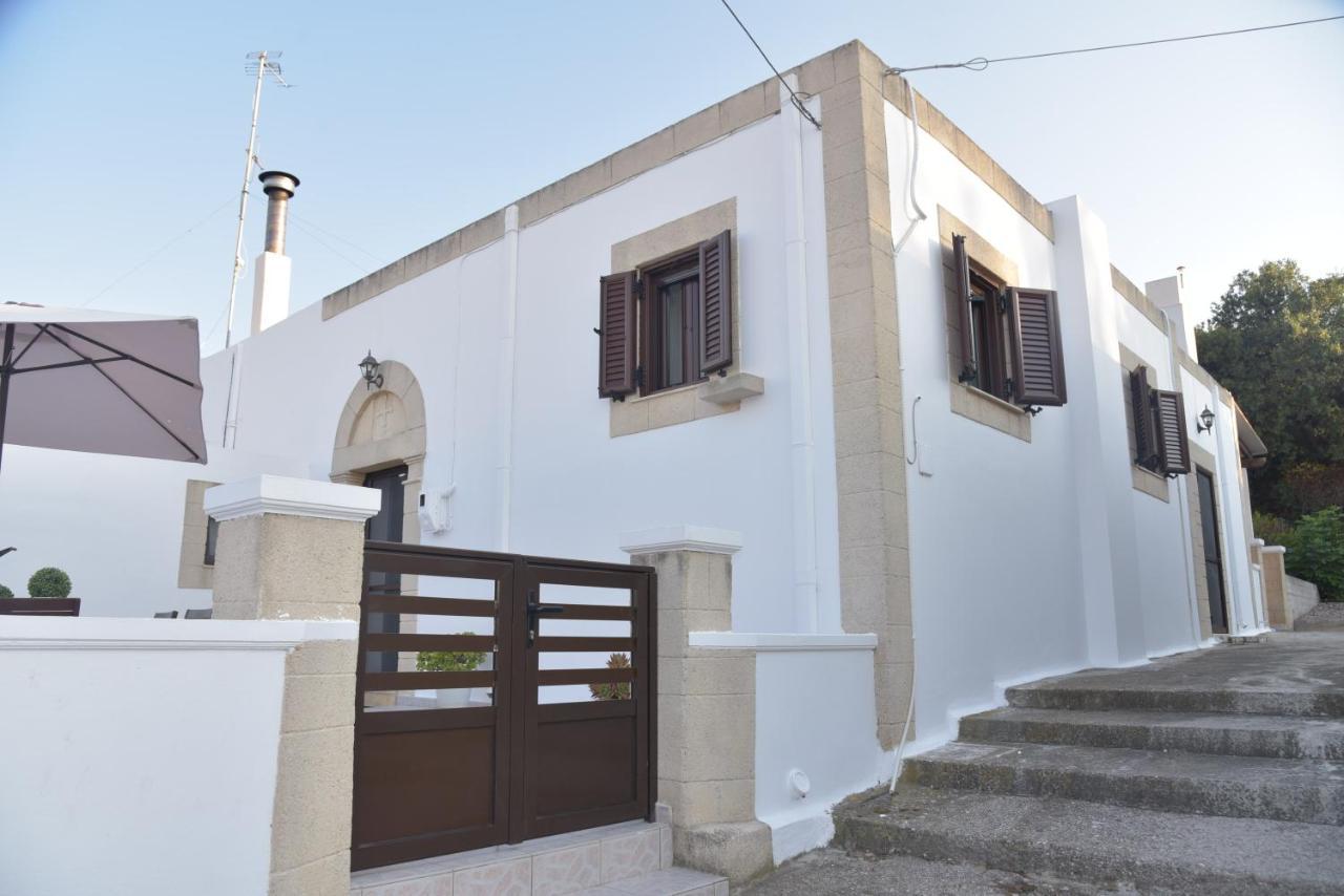 Kamara Traditional House Soroni Exterior foto